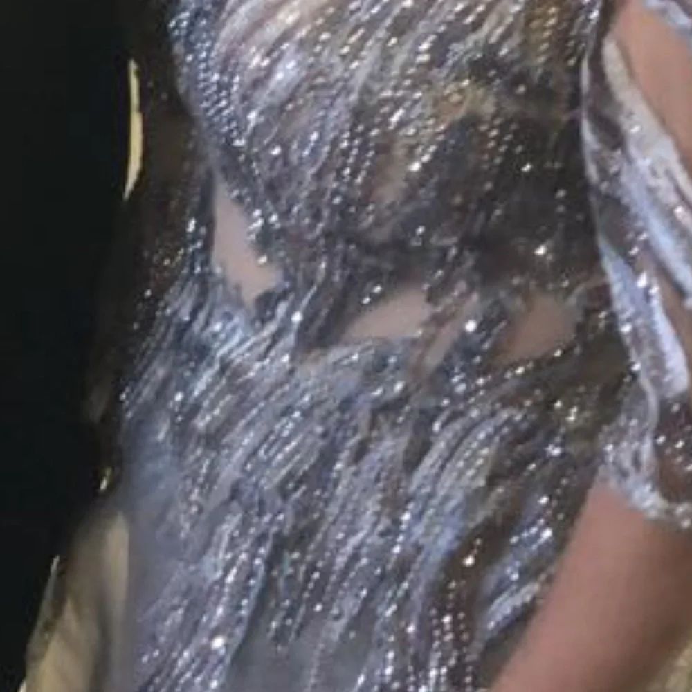 Dress - Picture 3 of 7